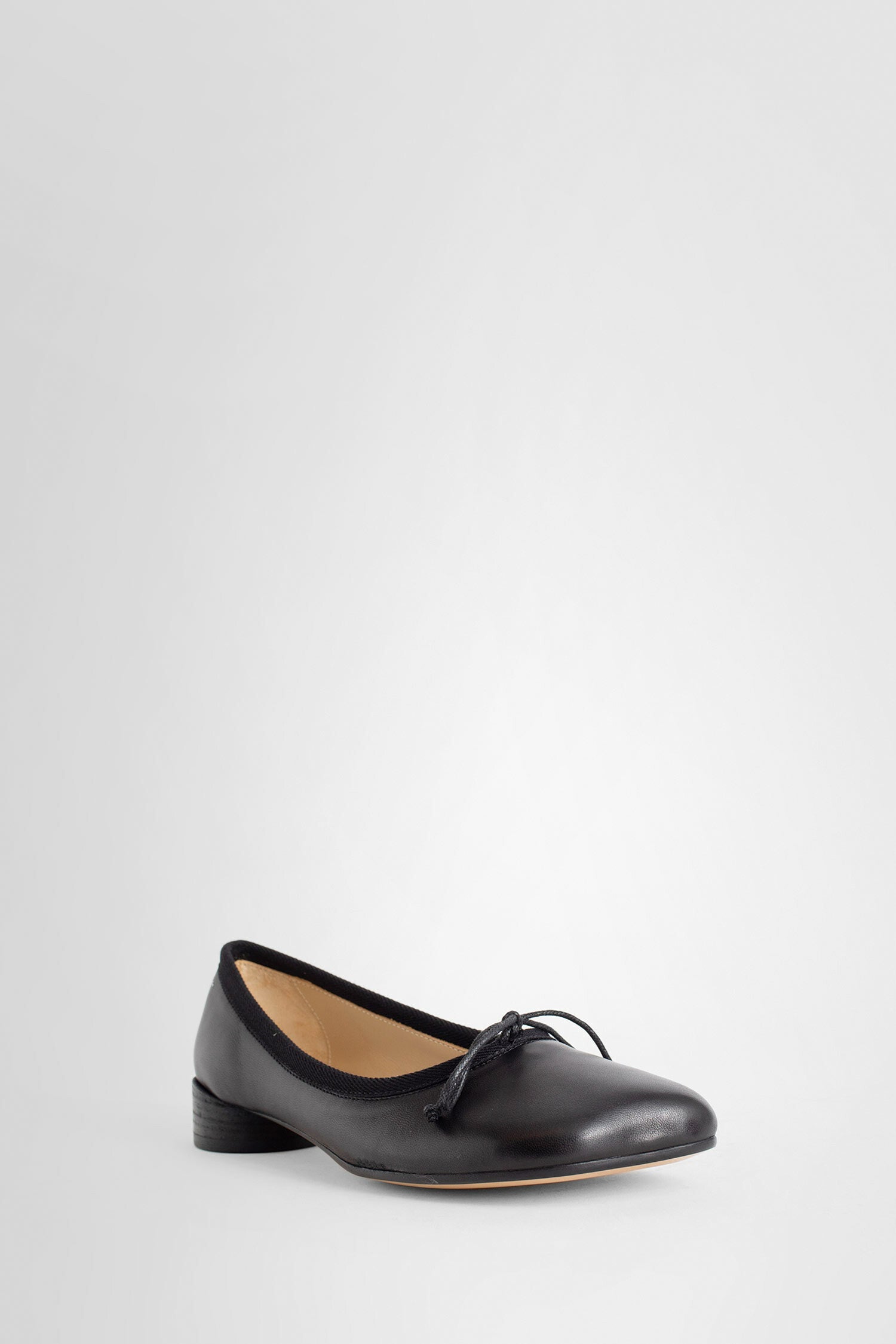 MM6 MAISON MARGIELA WOMAN BLACK FLATS