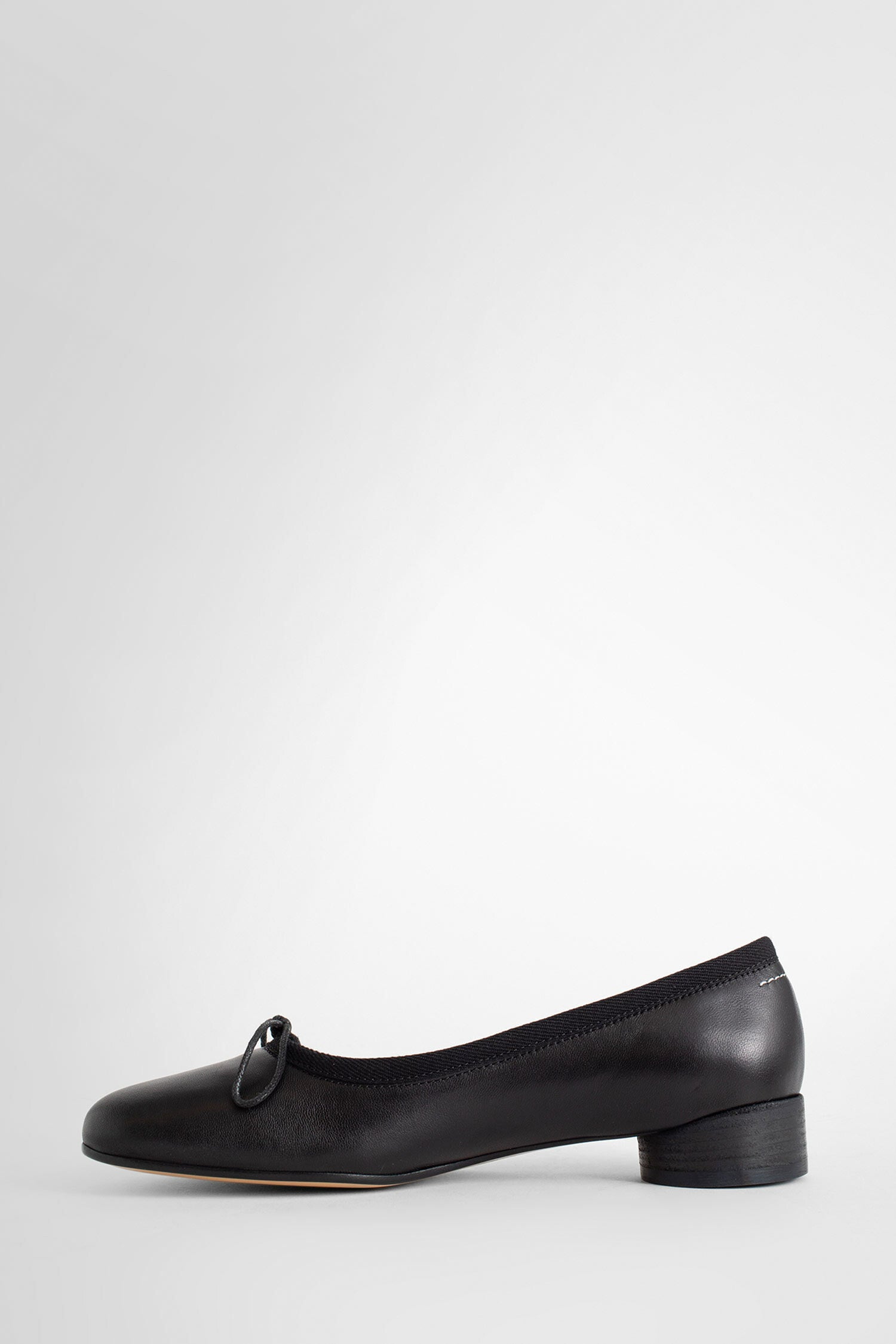 MM6 MAISON MARGIELA WOMAN BLACK FLATS