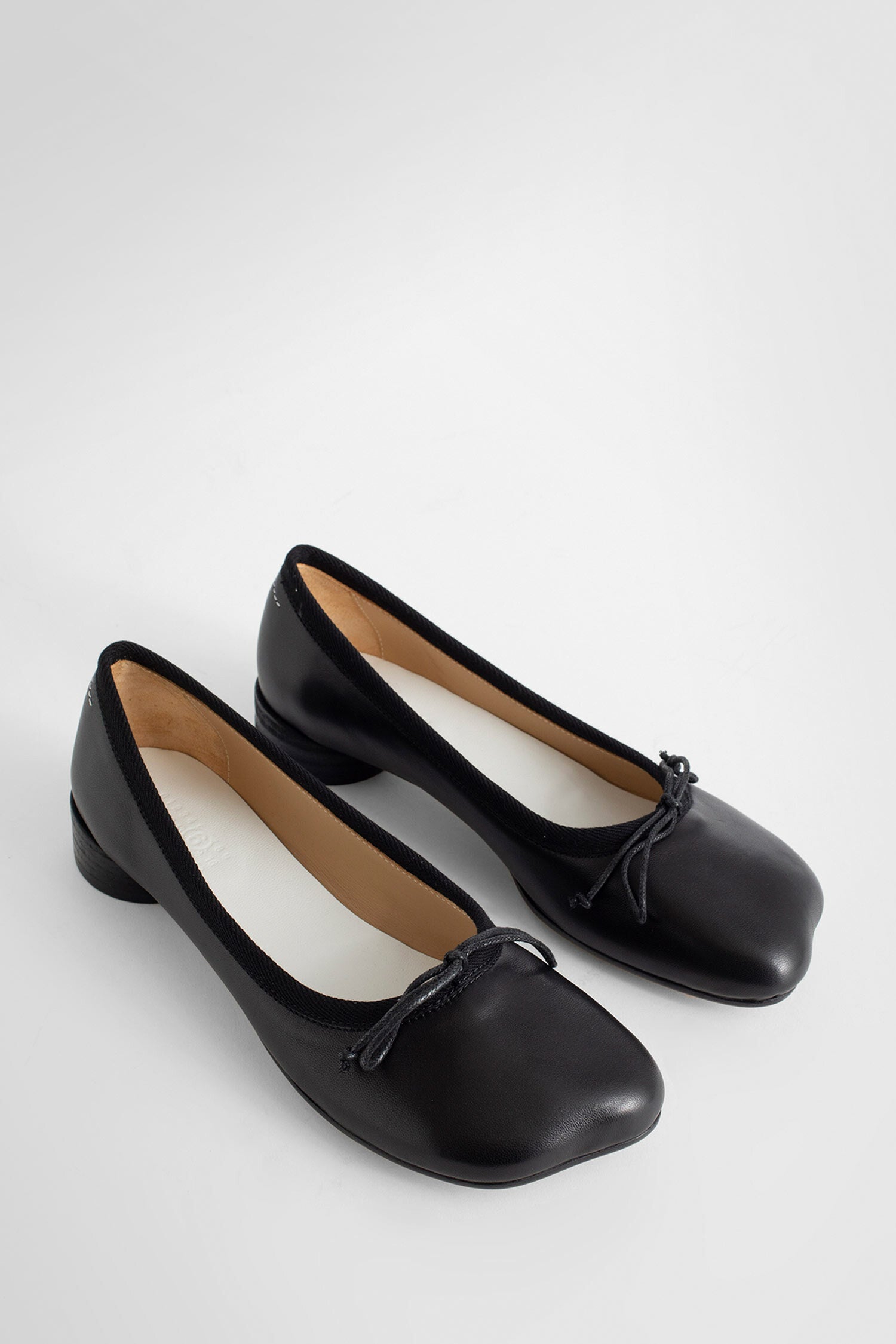 MM6 MAISON MARGIELA WOMAN BLACK FLATS