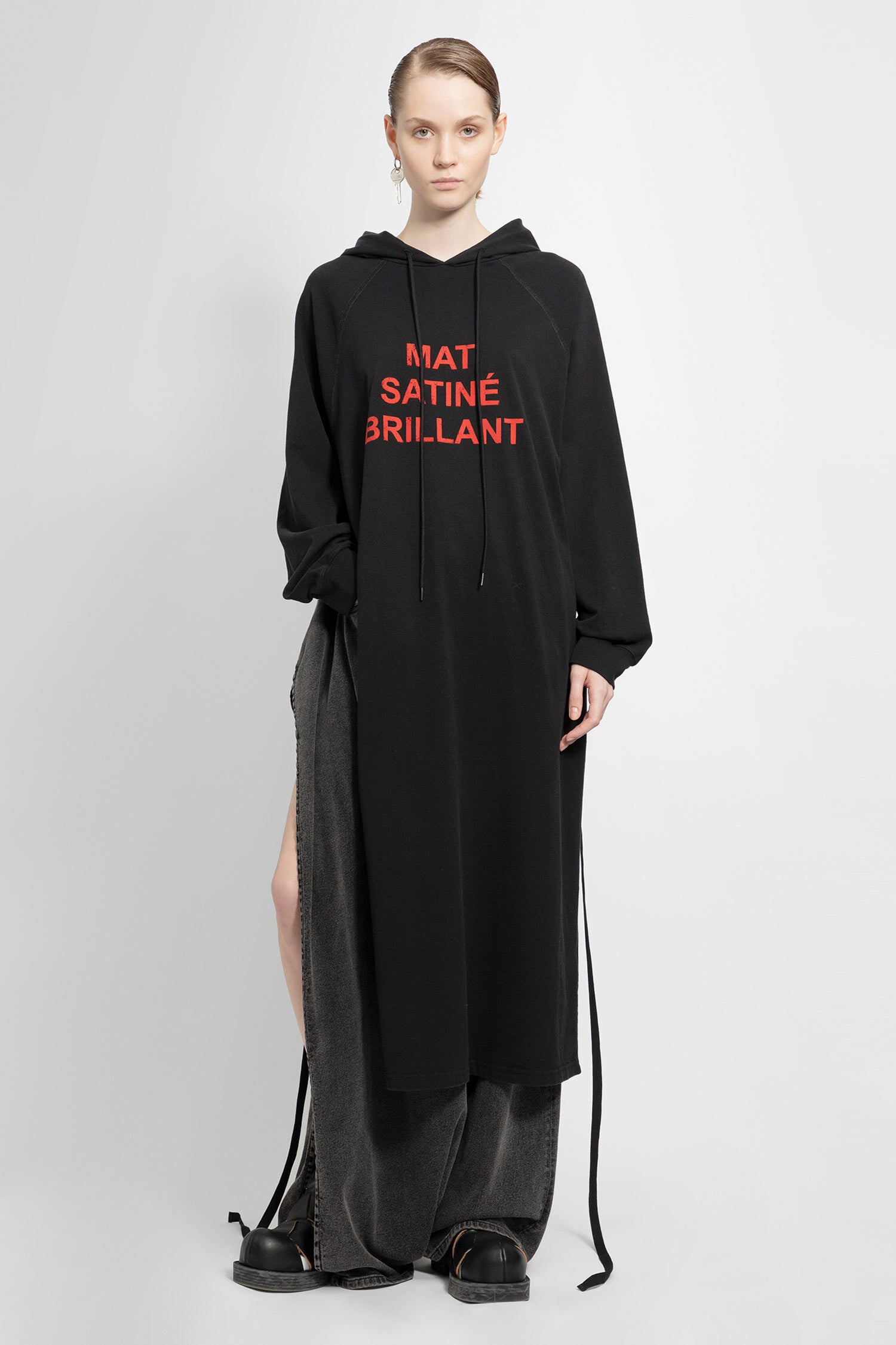 MM6 MAISON MARGIELA WOMAN BLACK SWEATSHIRTS