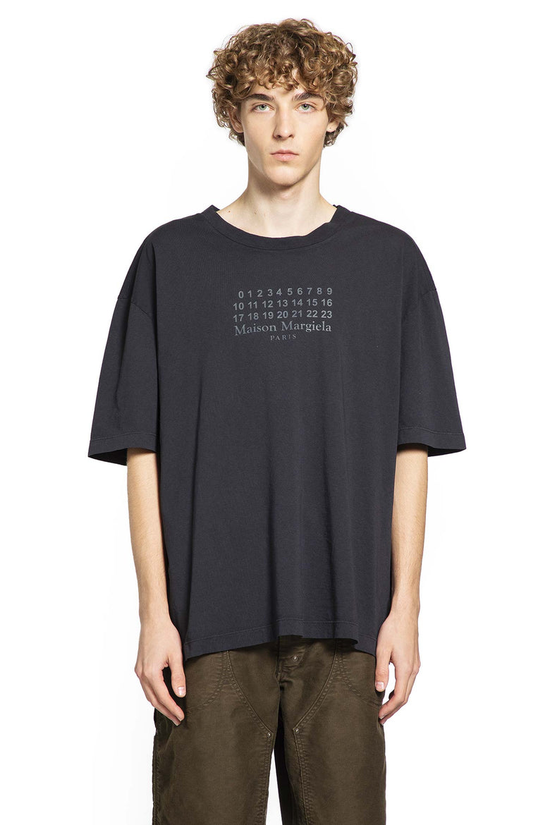 MAISON MARGIELA MAN BLACK T-SHIRTS & TANK TOPS
