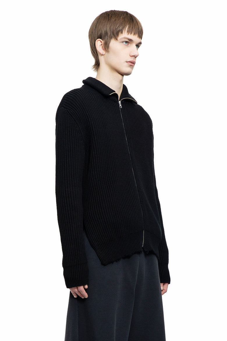 MM6 MAISON MARGIELA MAN BLACK KNITWEAR