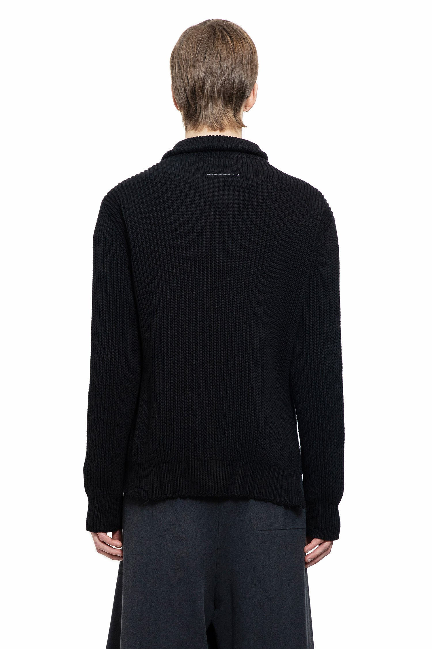 MM6 MAISON MARGIELA MAN BLACK KNITWEAR