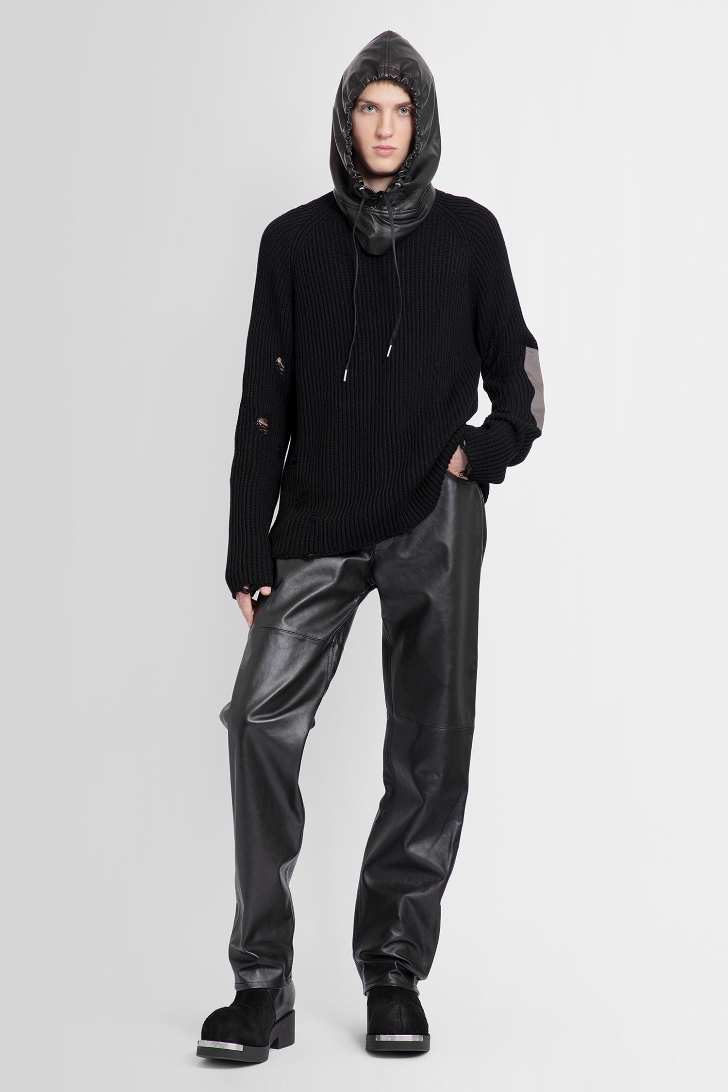 MM6 MAISON MARGIELA MAN BLACK KNITWEAR