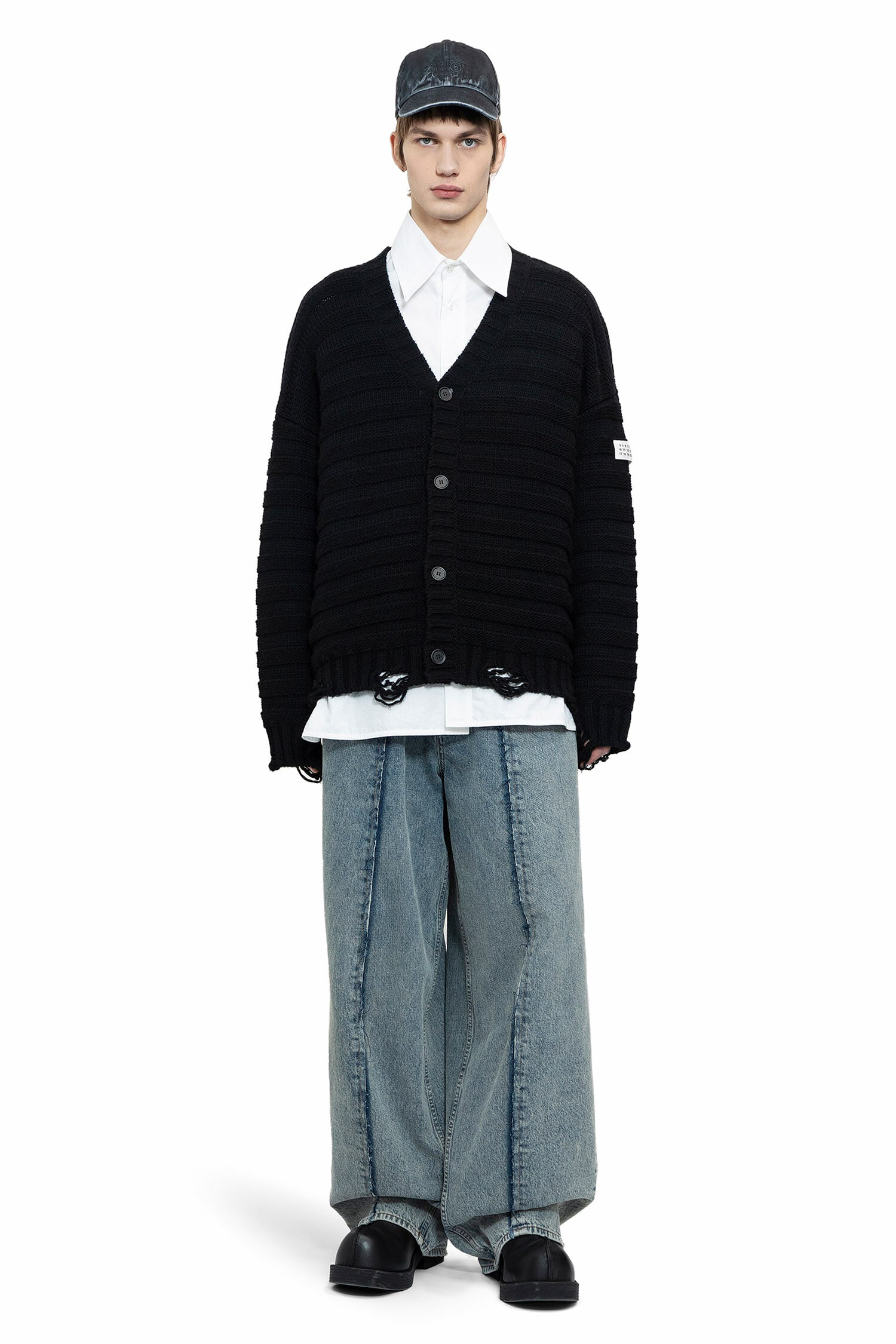 MM6 MAISON MARGIELA MAN BLACK KNITWEAR