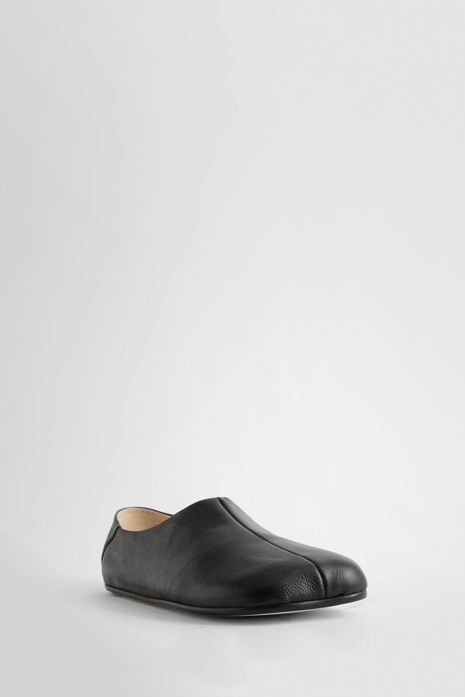 MM6 MAISON MARGIELA MAN BLACK LOAFERS & FLATS