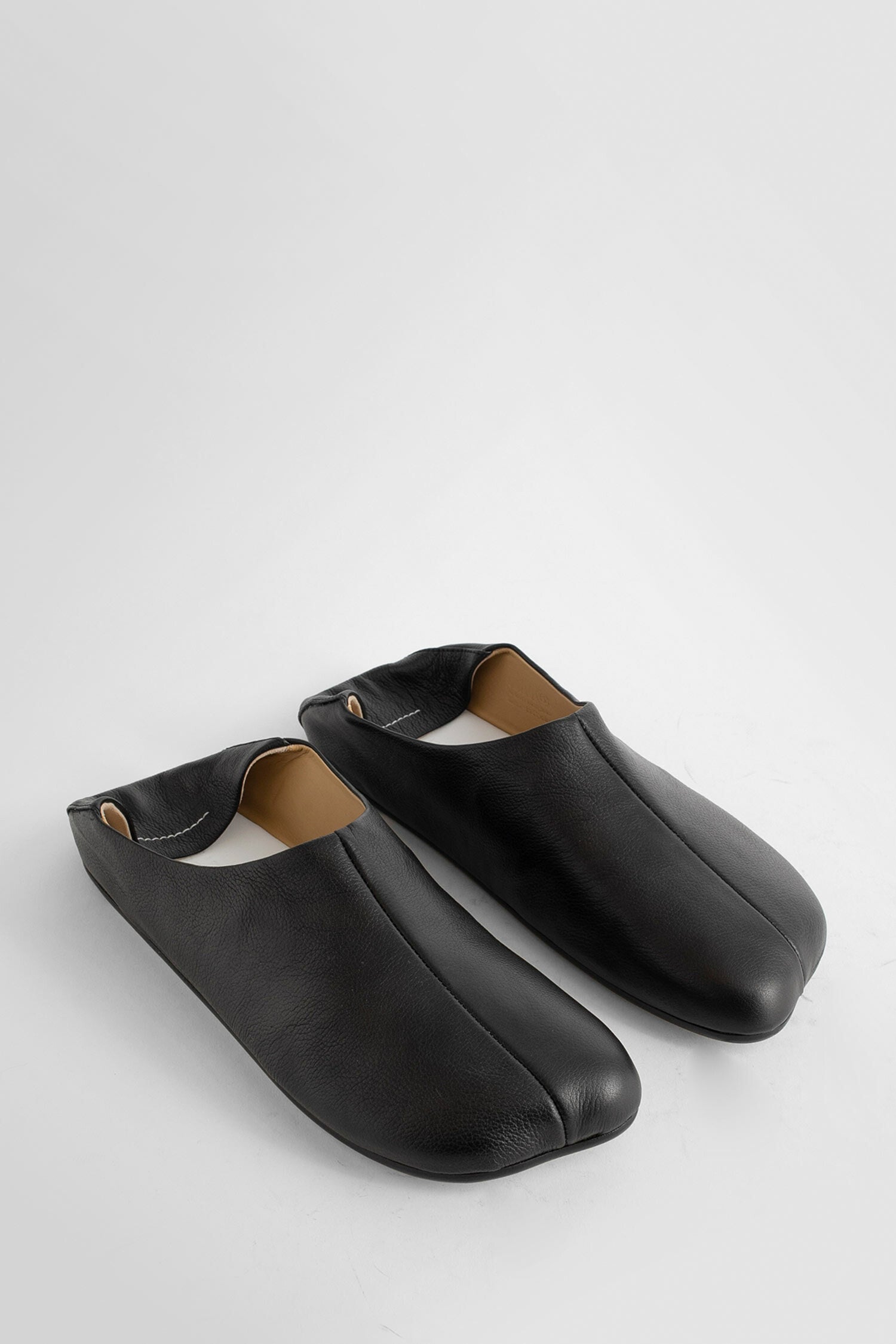 MM6 MAISON MARGIELA MAN BLACK LOAFERS & FLATS