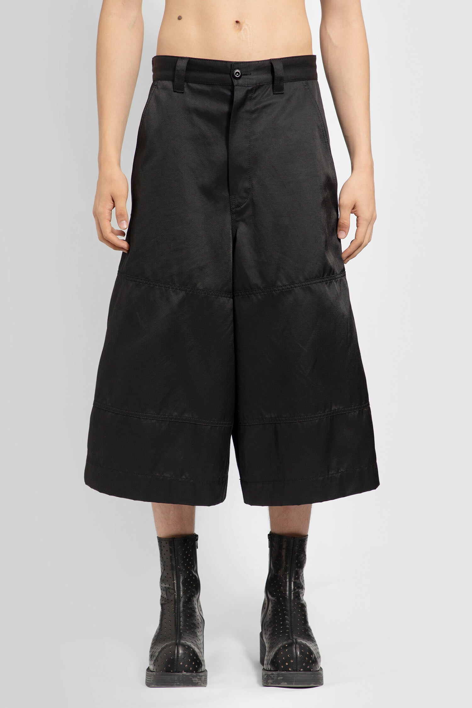 MM6 MAISON MARGIELA MAN BLACK SHORTS & SKIRTS