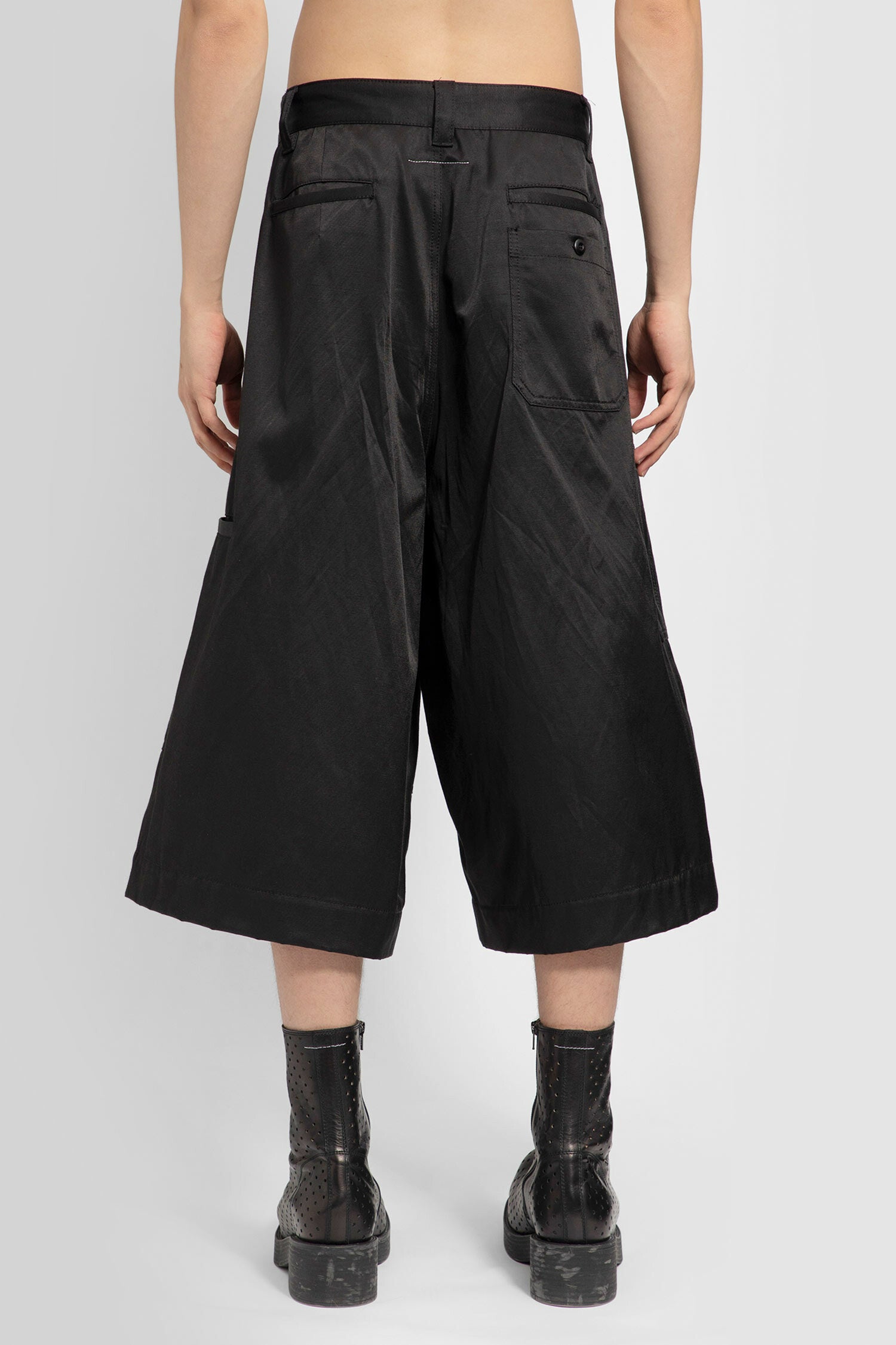 MM6 MAISON MARGIELA MAN BLACK SHORTS & SKIRTS