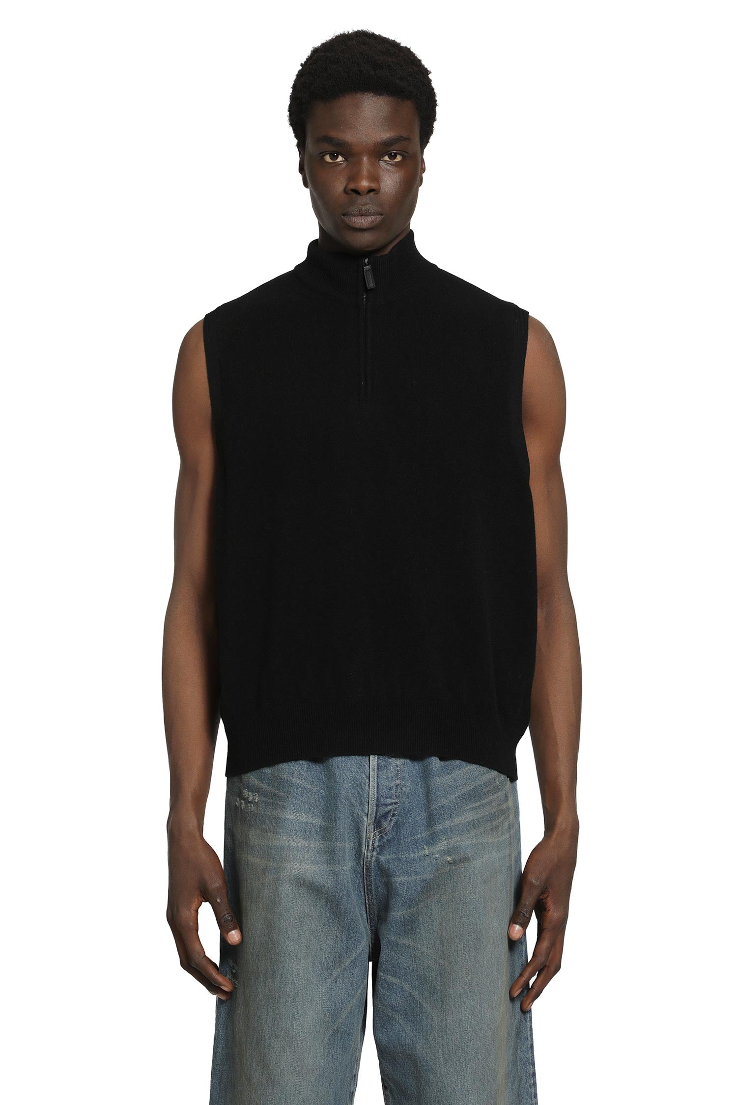 SSSTEIN Extra Fine Wool Knit Half Zip Vest man