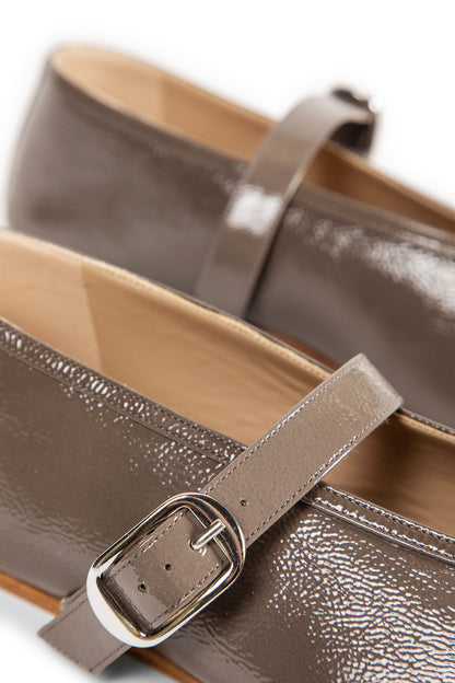 Stella Slippers