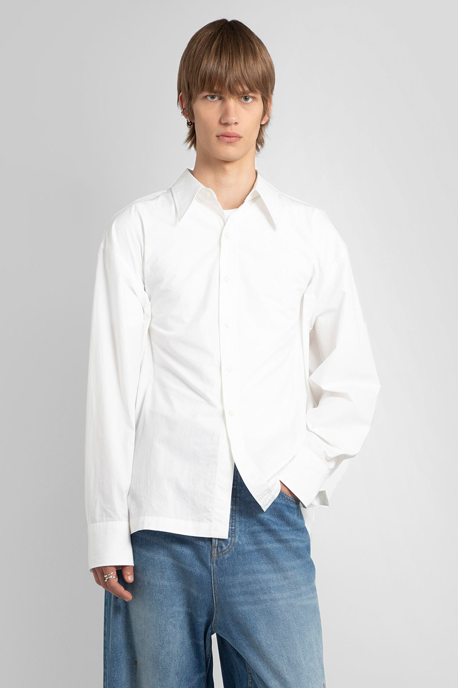 KARMUEL YOUNG MAN WHITE SHIRTS