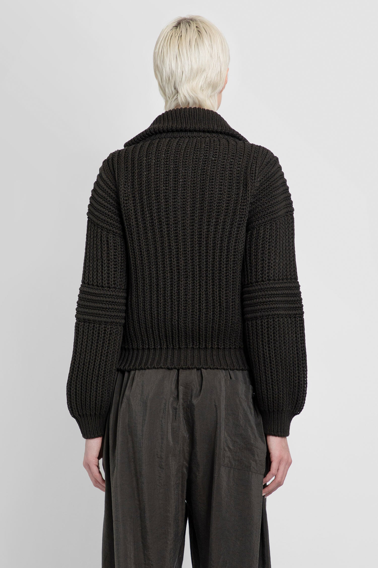 LEMAIRE WOMAN BLACK KNITWEAR