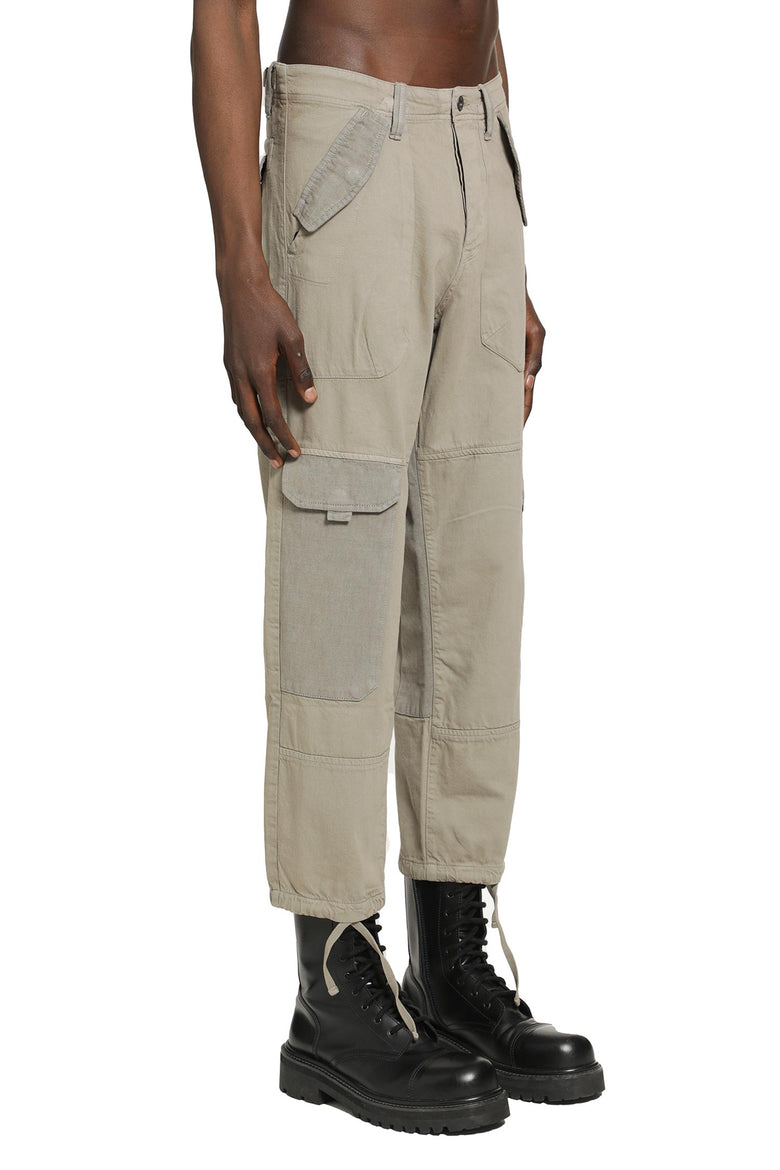 
              TRC Engineer Cropped Cargo Pants man
            