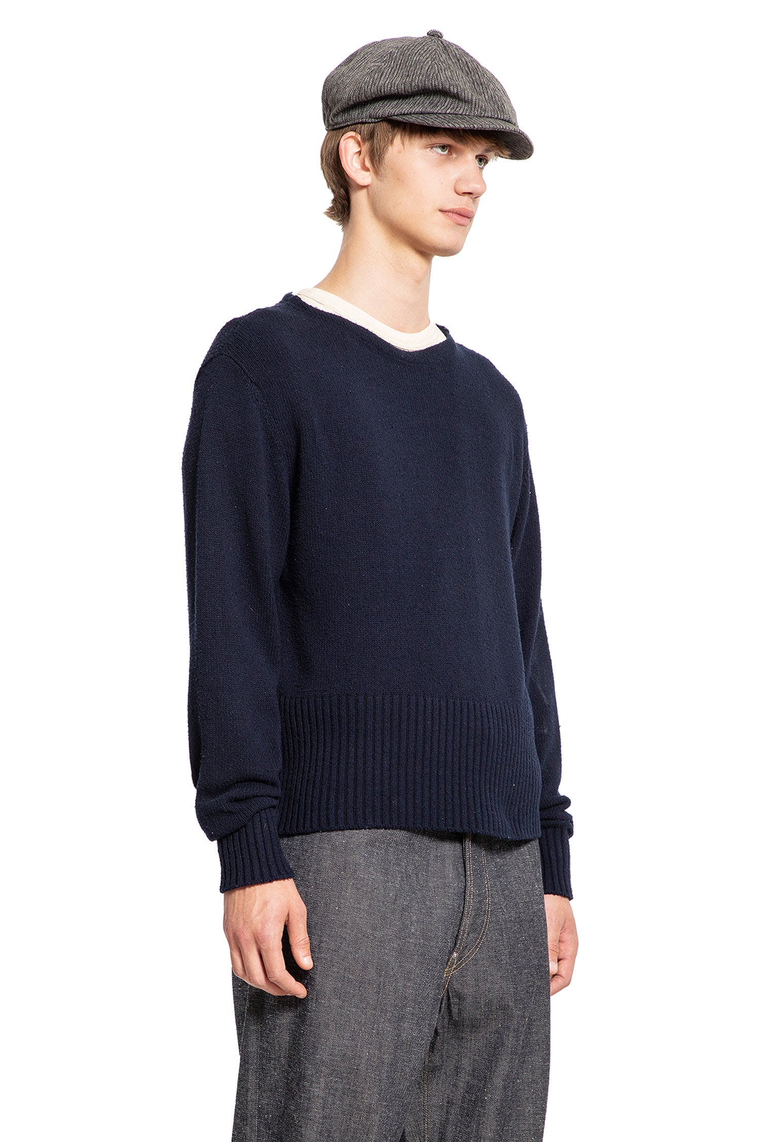 TAIGA TAKAHASHI MAN BLUE KNITWEAR