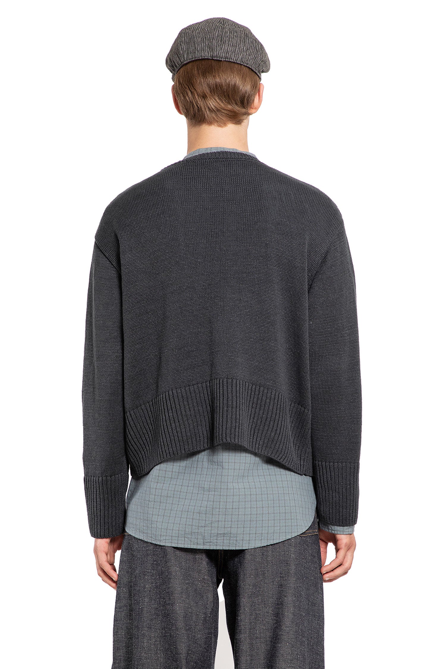 TAIGA TAKAHASHI MAN GREY KNITWEAR