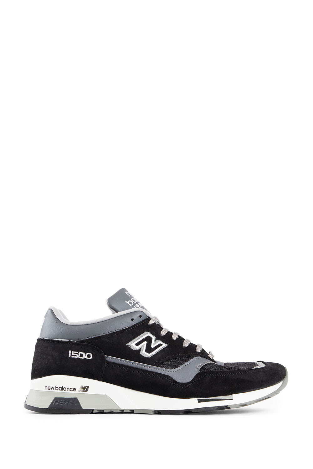 NEW BALANCE UNISEX BLACK SNEAKERS