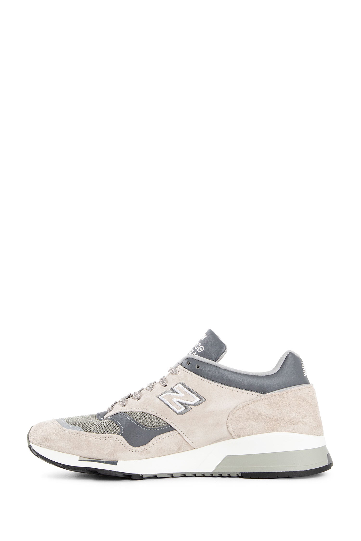 NEW BALANCE UNISEX GREY SNEAKERS