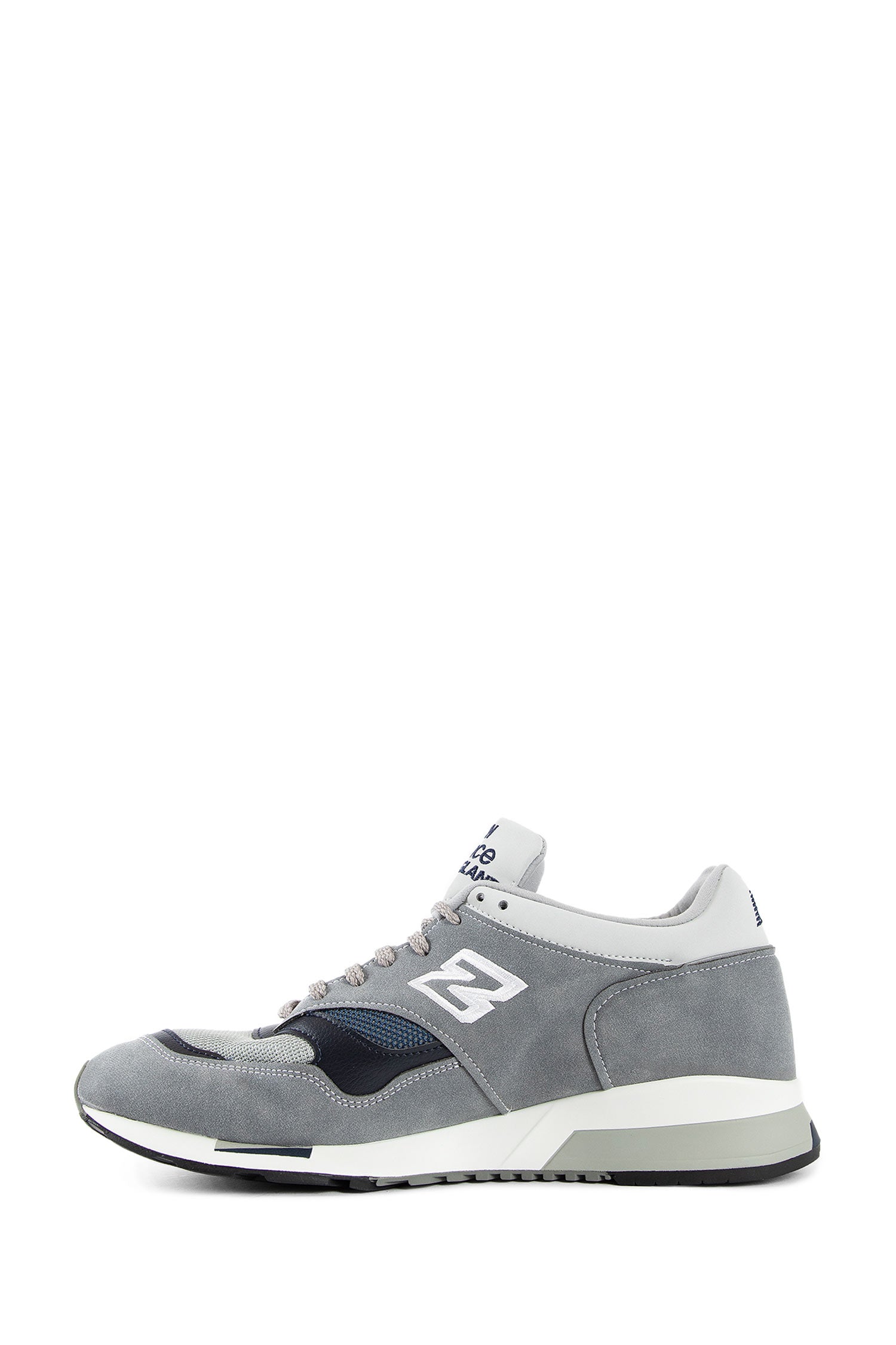 NEW BALANCE UNISEX GREY SNEAKERS