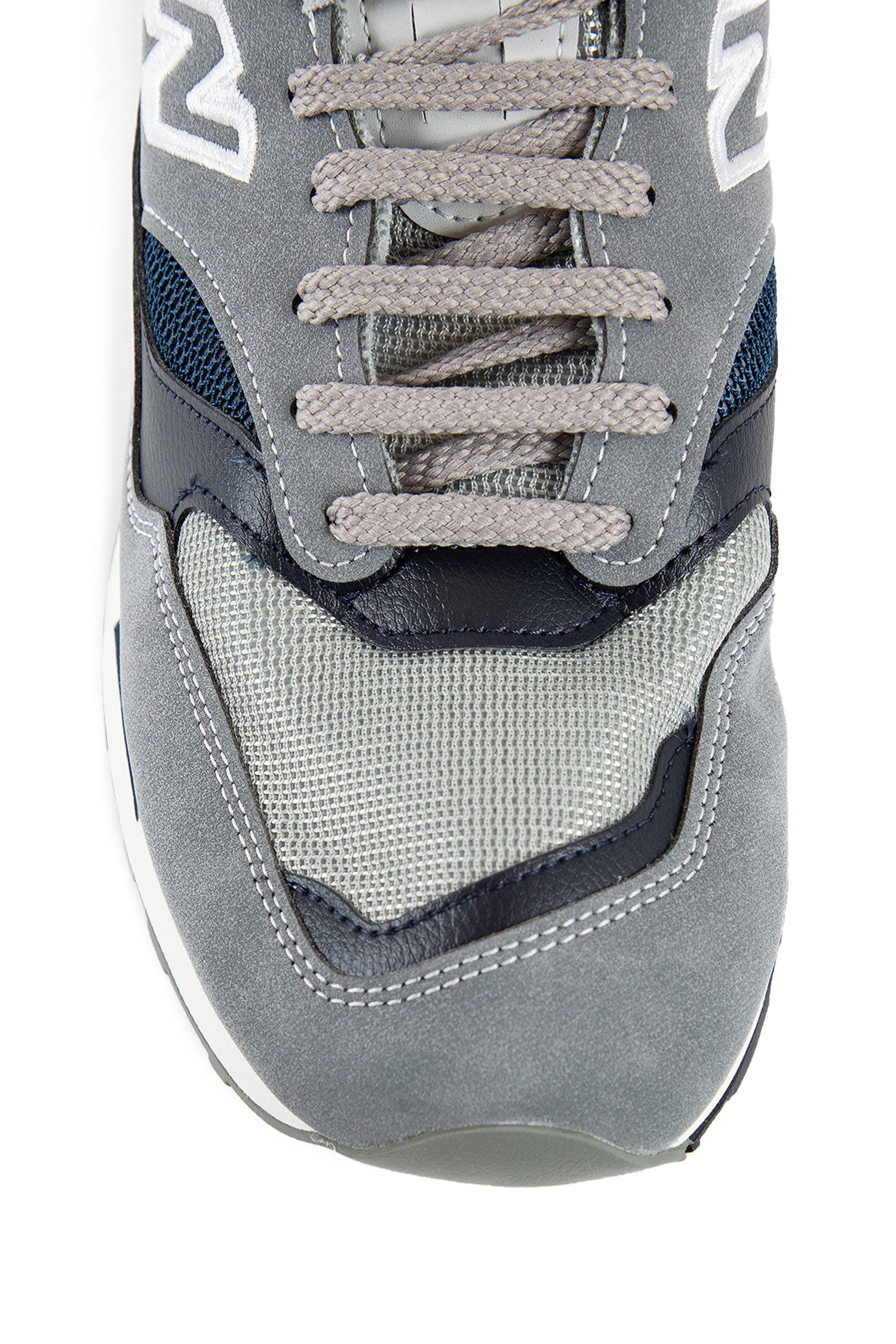 NEW BALANCE UNISEX GREY SNEAKERS