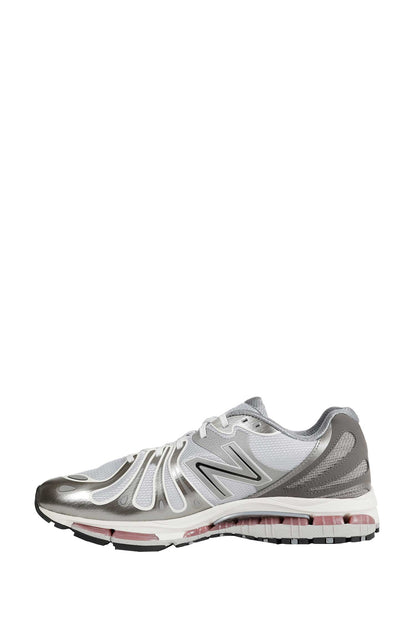 U18907 Sneakers