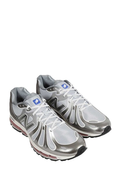 U18907 Sneakers
