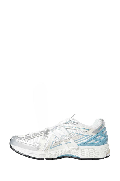 1906A Sneakers