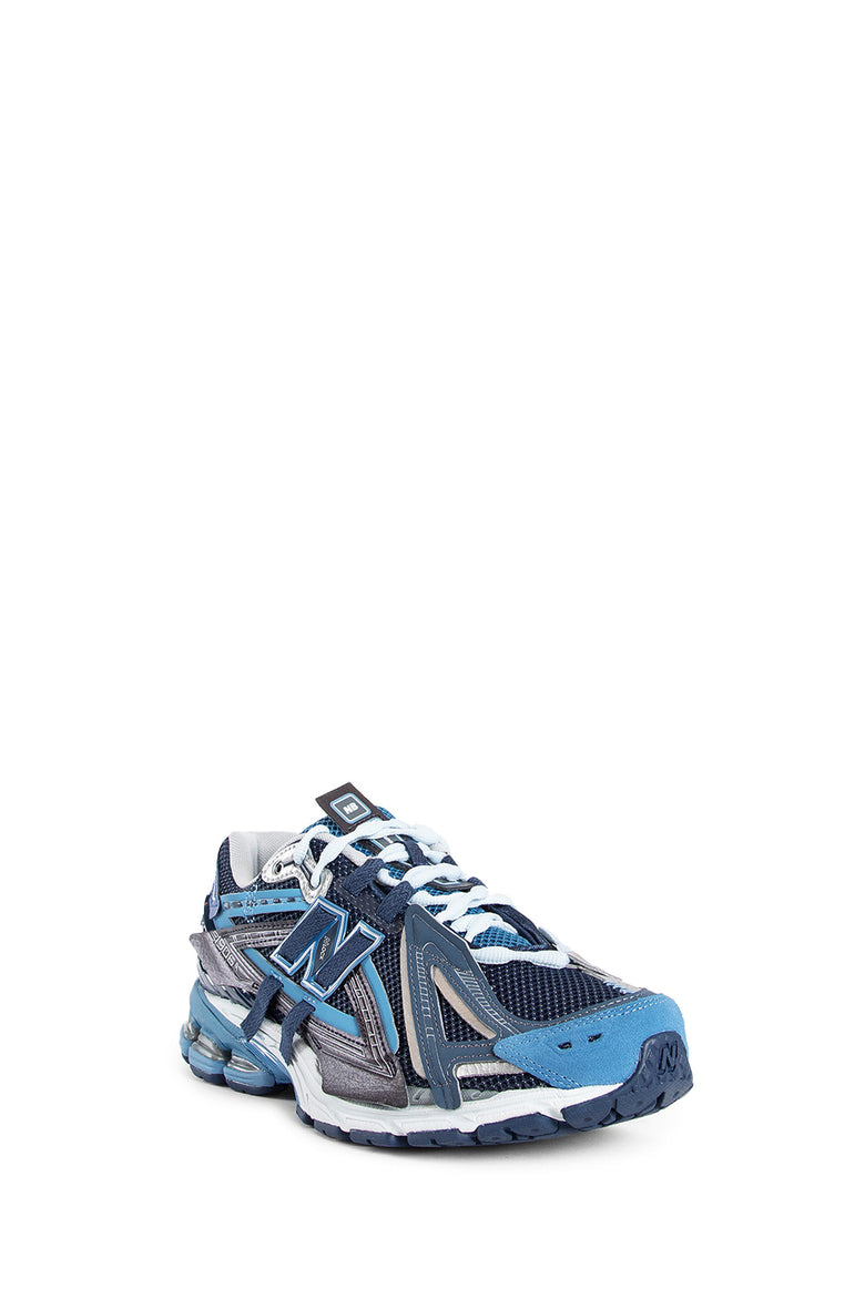 NEW BALANCE UNISEX BLUE SNEAKERS