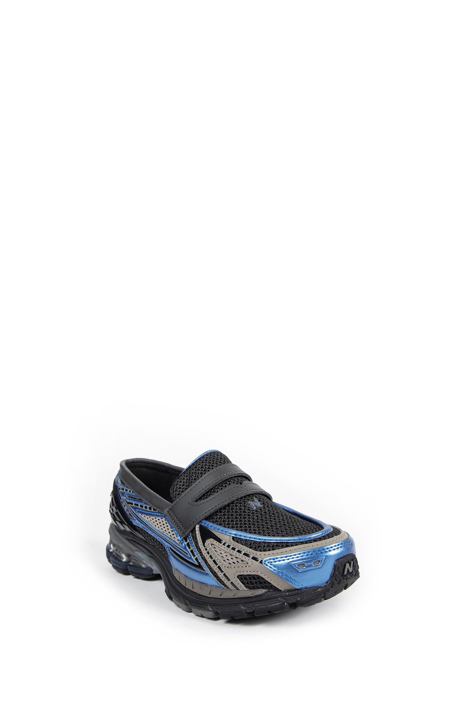 1906l Sneakers