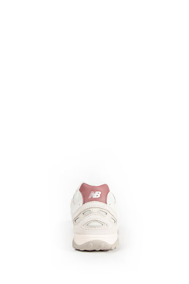 204L Sneakers