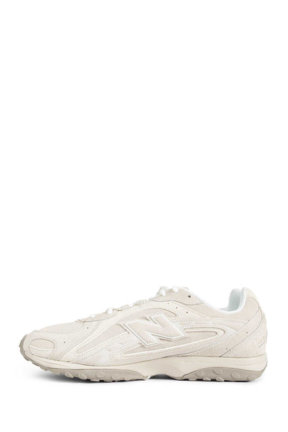 204L Sneakers