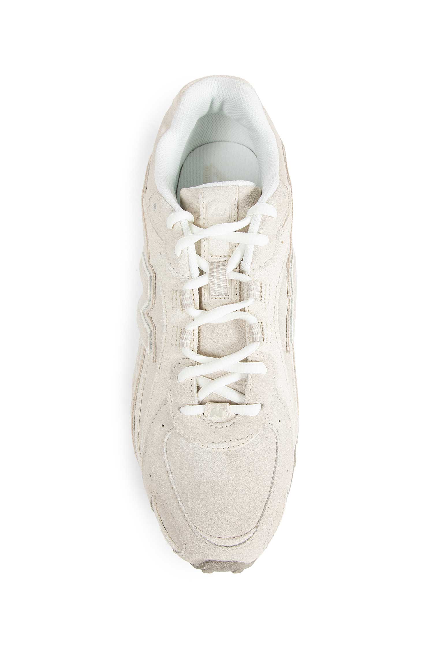 204L Sneakers