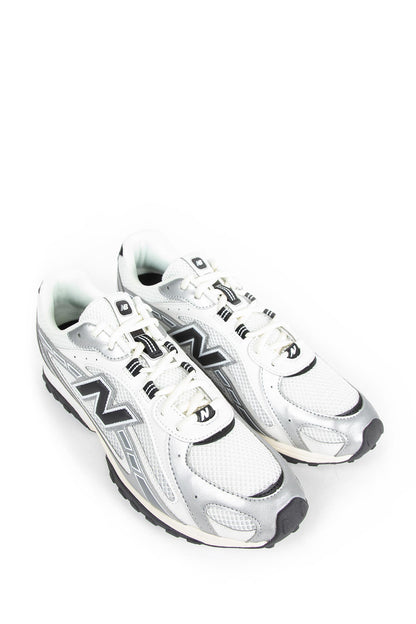 204l Sneakers