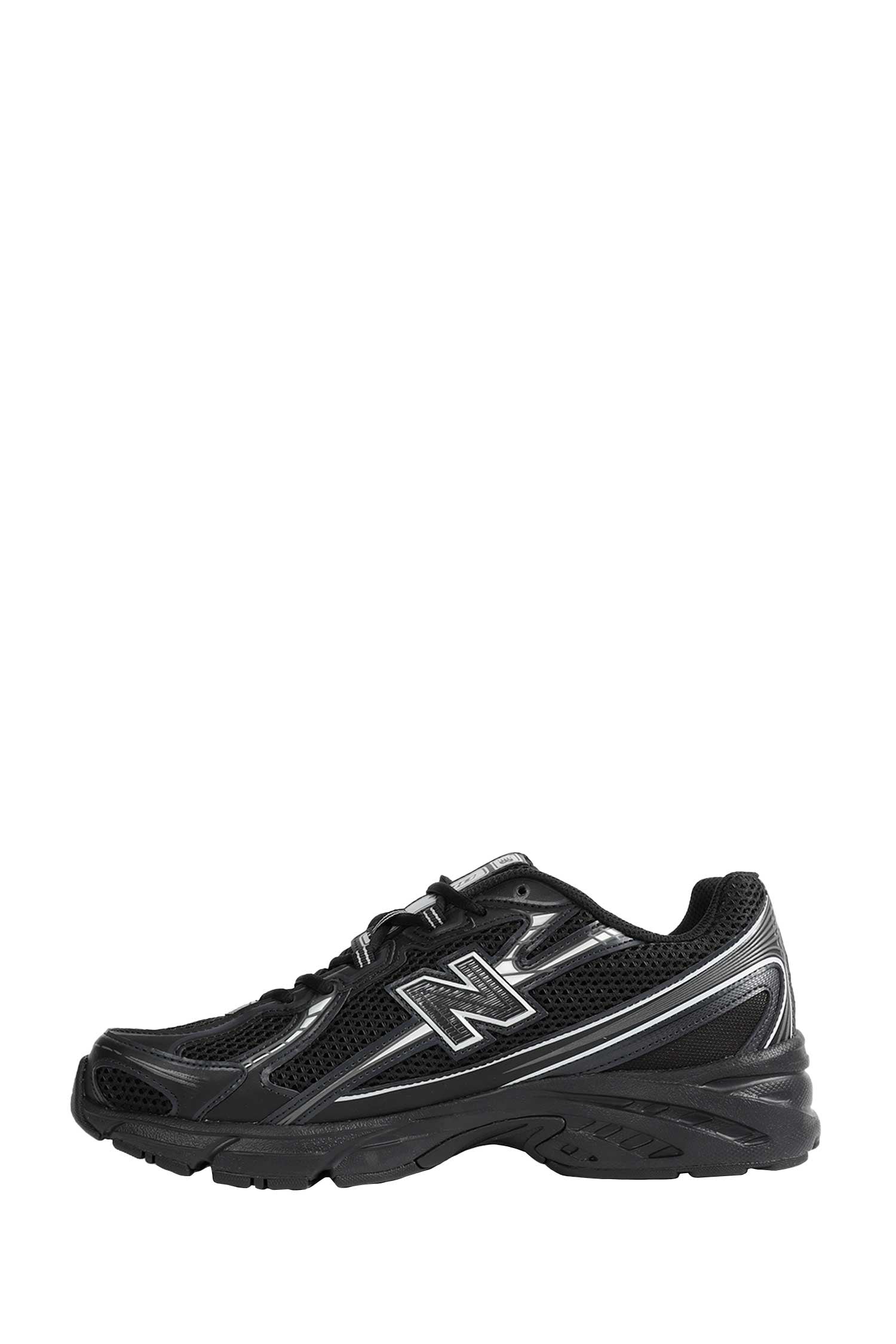 740 Sneakers