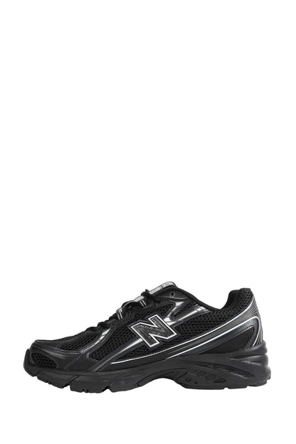 740 Sneakers
