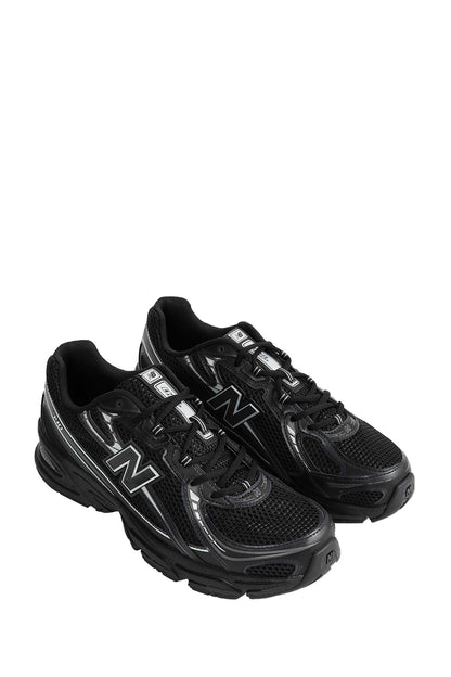 740 Sneakers