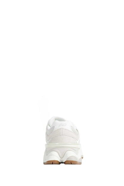9060 Sneakers