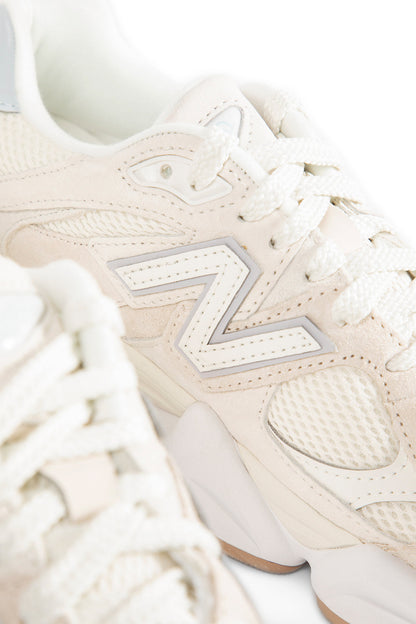 U9060 Sneakers