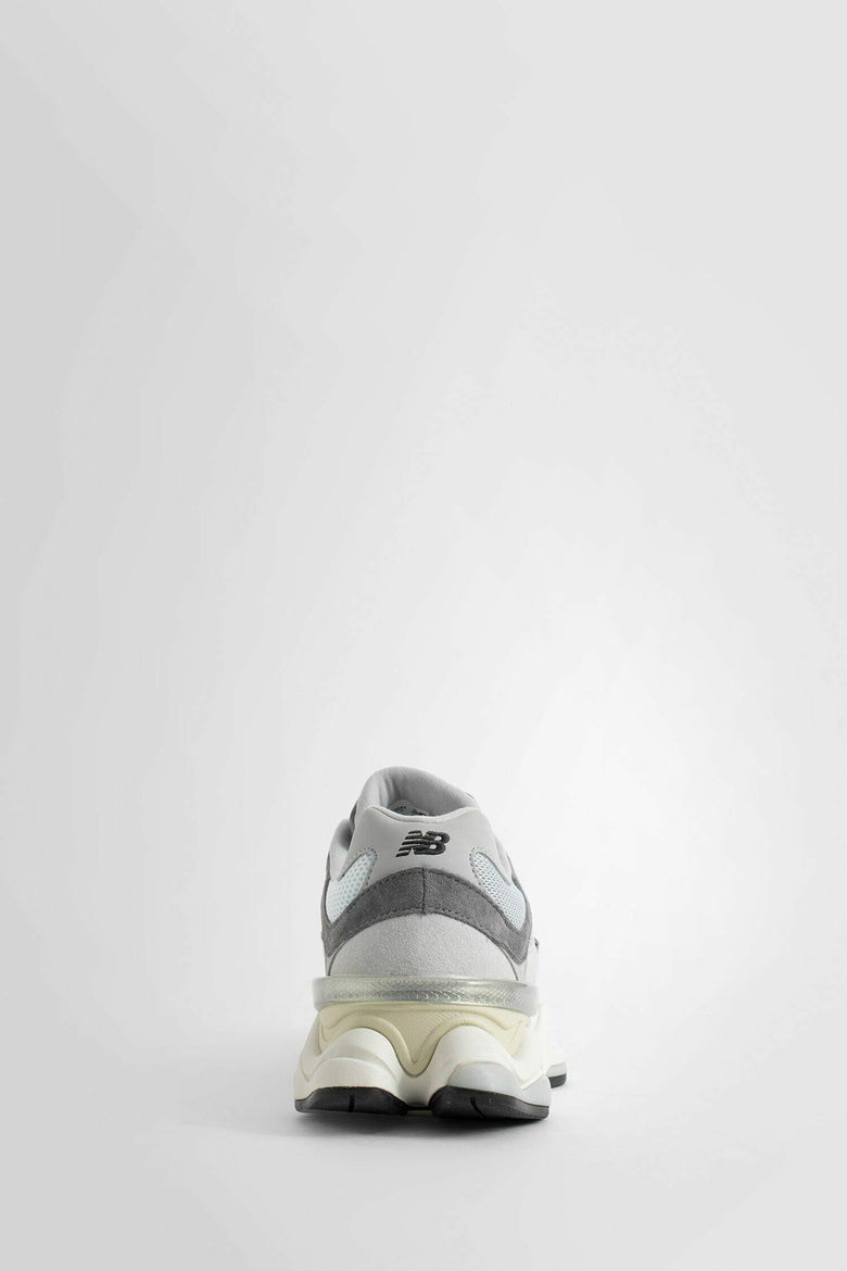 NEW BALANCE UNISEX GREY SNEAKERS