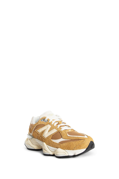 9060 Sneakers