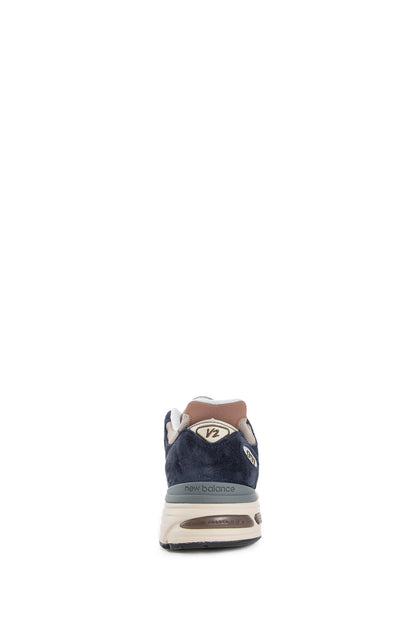 NEW BALANCE UNISEX BLUE SNEAKERS