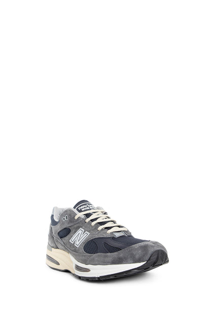 NEW BALANCE UNISEX GREY SNEAKERS