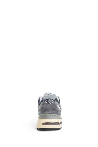 NEW BALANCE UNISEX GREY SNEAKERS