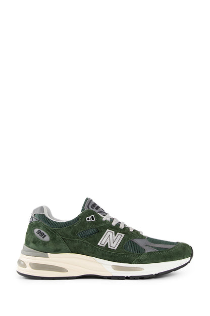 NEW BALANCE UNISEX GREEN SNEAKERS