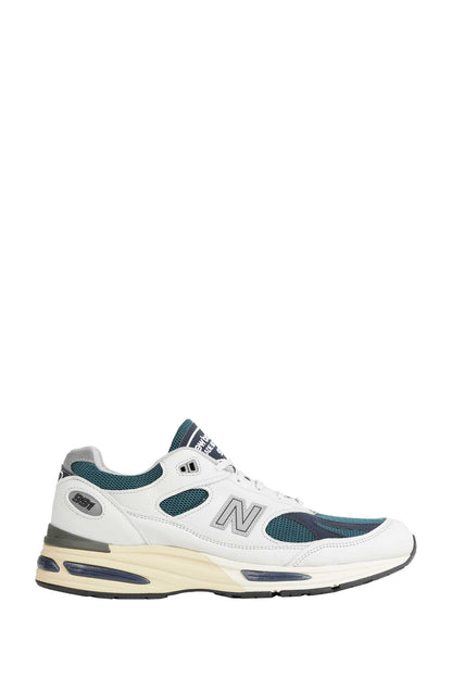 U991 Sneakers