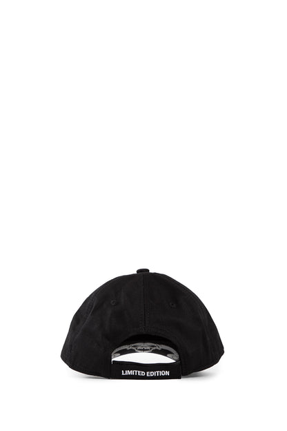 VETEMENTS MAN BLACK HATS