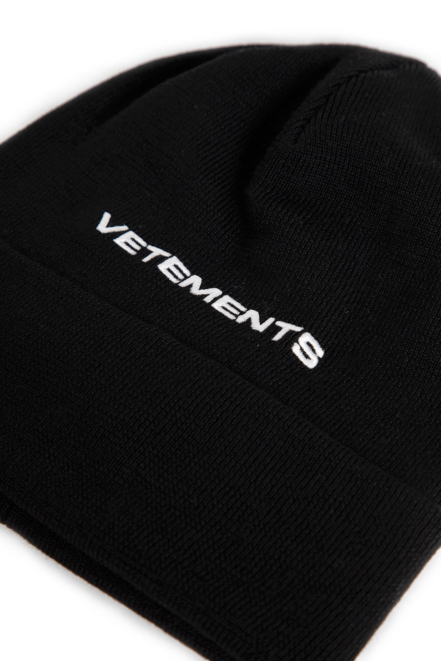 VETEMENTS MAN BLACK HATS