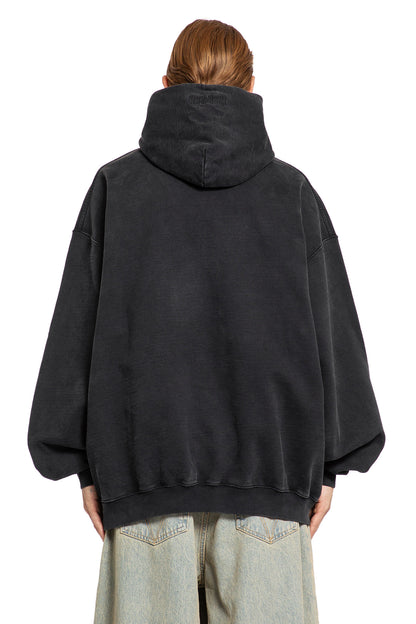 VETEMENTS MAN BLACK SWEATSHIRTS