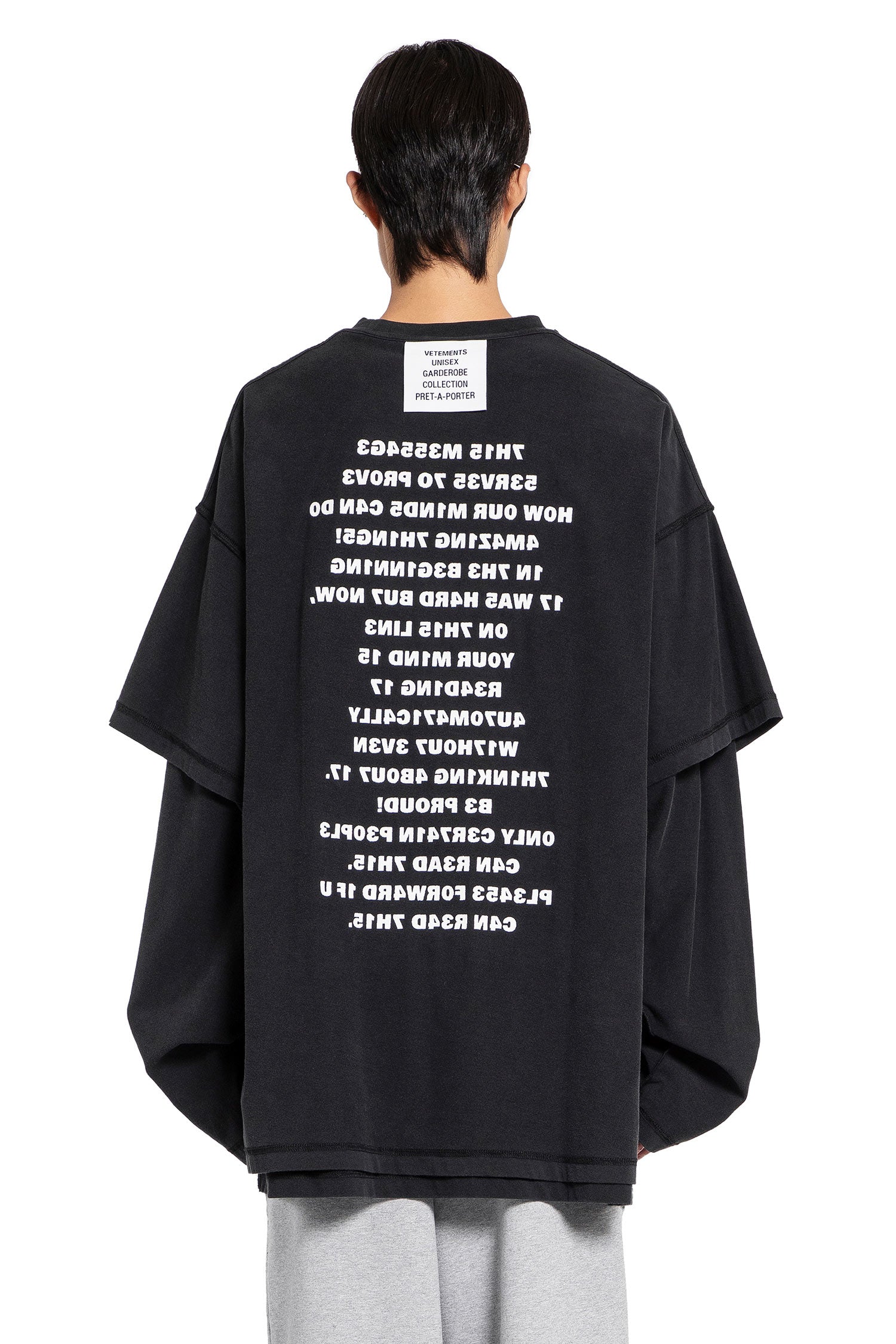 VETEMENTS MAN BLACK T-SHIRTS & TANK TOPS