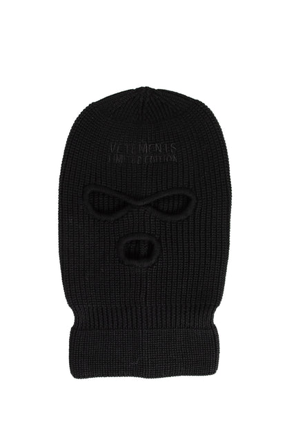 VETEMENTS MAN BLACK HATS